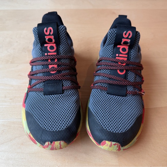 Boys Adidas Gray and Red Sneakers - Picture 2 of 7